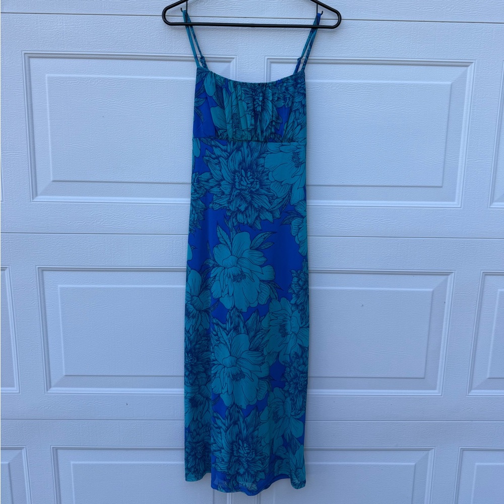 Floral Blue Maxi Dress 👗